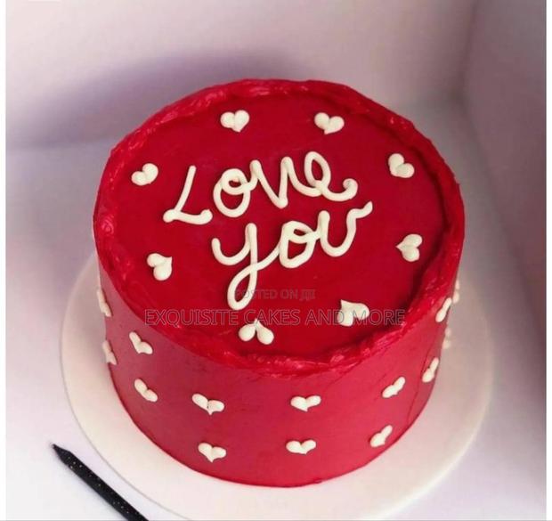 Love Cake, 5 Inch · Photo 1