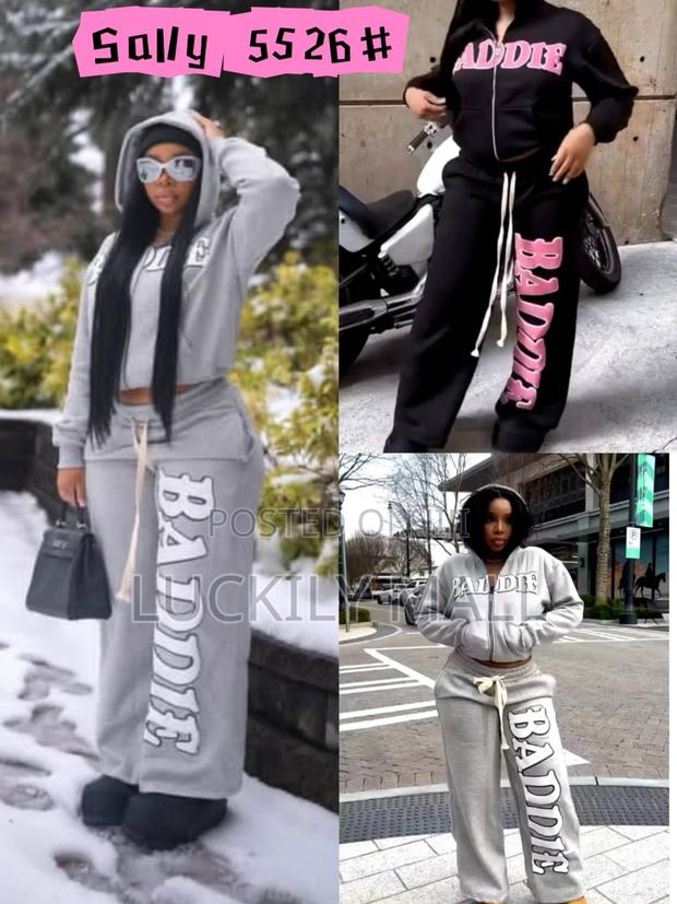 Tracksuits · Photo 2
