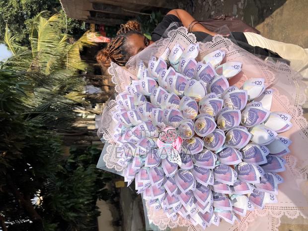 Money Bouquets · Photo 2
