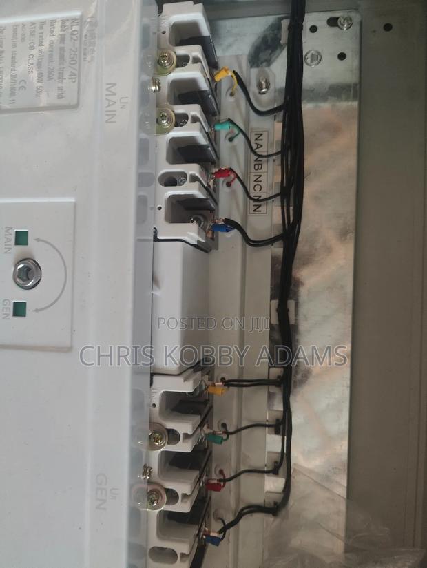 250a Automatic Changeover · Photo 6