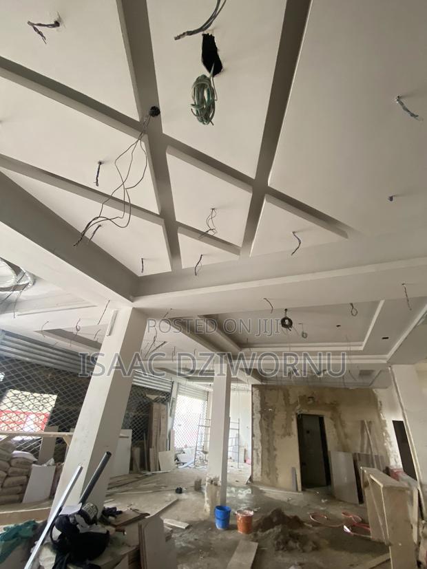 P.O.P and Plasterboard Ceiling · Photo 2