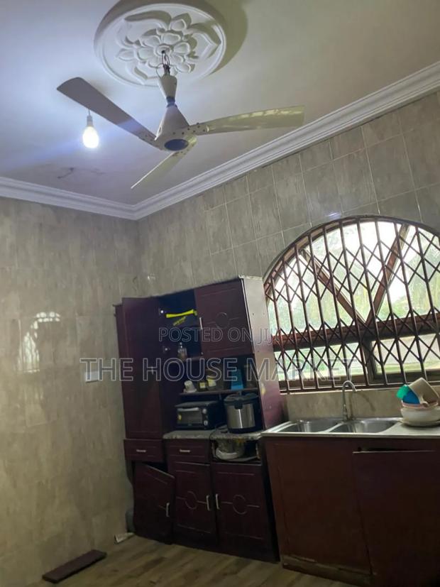 4bdrm House in Estate, Tarkwa Nsuaem for rent · Photo 3