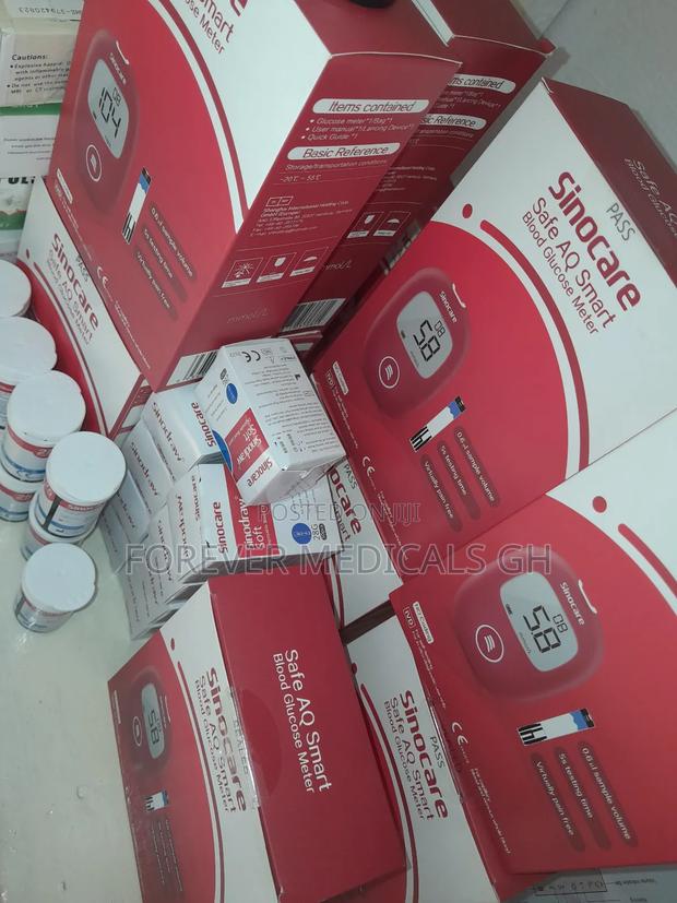 Sinocare Glucometer With Strips And Lancet · Photo 2