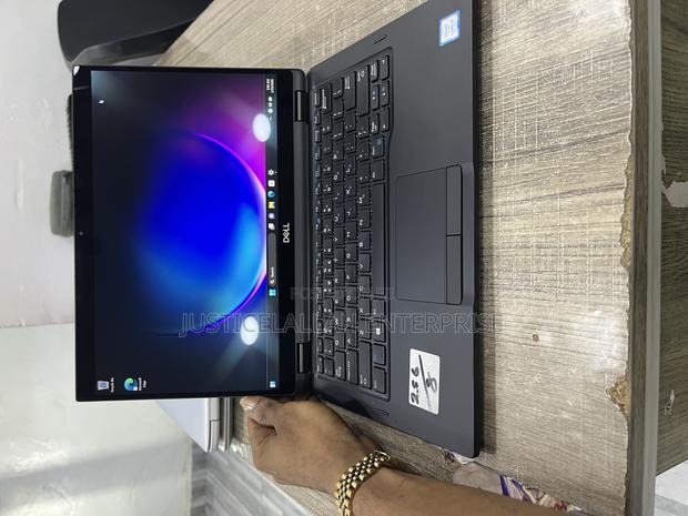 Laptop Dell Latitude 7390 8GB Intel Core I5 SSD 256GB · Photo 1