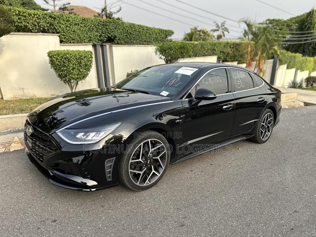 Hyundai Sonata 2022 Black · Photo 2