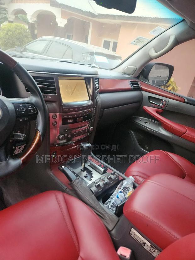 Lexus LX 570 AWD 2013 Black · Photo 6
