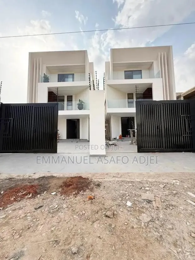 Furnished 4bdrm Apartment in East Legon Hills, Accra Metropolitan · Photo 1