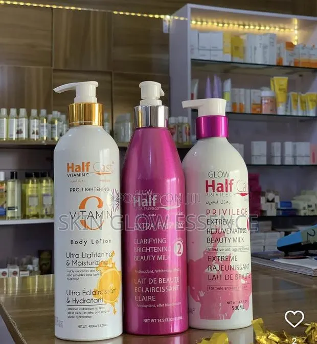 Glow Halfcast Body Lotion · Photo 1