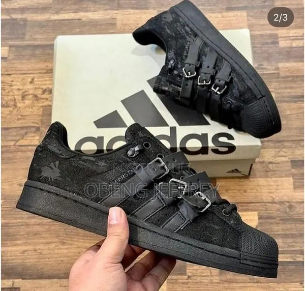Original Adidas Superstar Rabbit Hole With Triple Buckle Straps · Photo 1