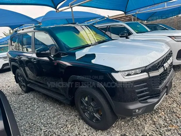 Toyota Land Cruiser 2025 Black · Photo 1
