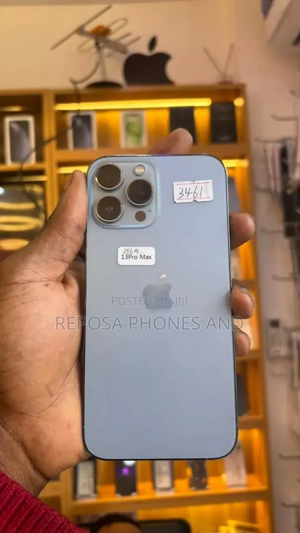 Apple iPhone 13 Pro 128 GB Blue · Photo 1