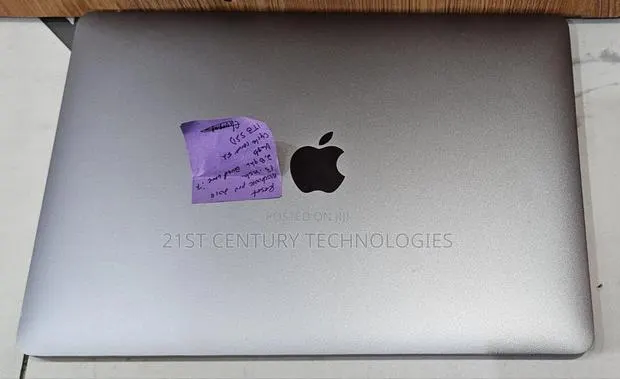 Laptop Apple MacBook Pro 2019 16GB Intel Core i7 SSD 1T · Photo 1