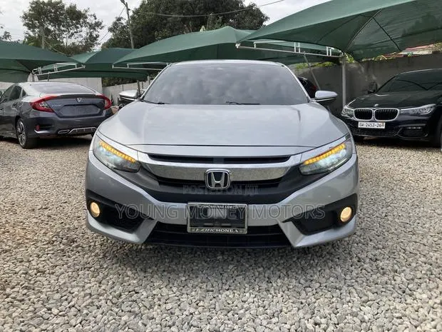 Honda Civic Touring Sedan 2018 Silver · Photo 1