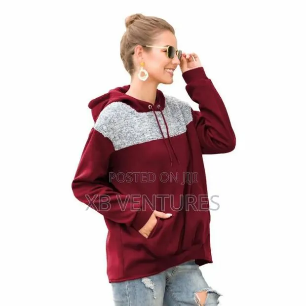 Women's Cropped
Sweatshirt Hoodie · Photo 1