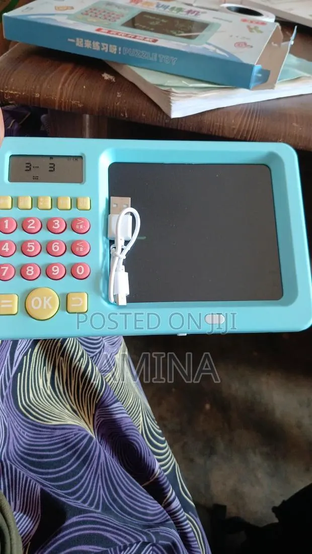 Kids LCD Writing Tablet and Calculator · Photo 1