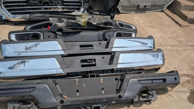 All Kinds of F-150, Hilux, Tundra, Tacoma,ram Back Bumper · Photo 1
