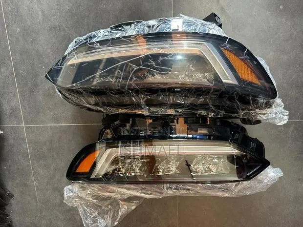Honda Hr-v Headlight 2023 2024 2025 · Photo 1