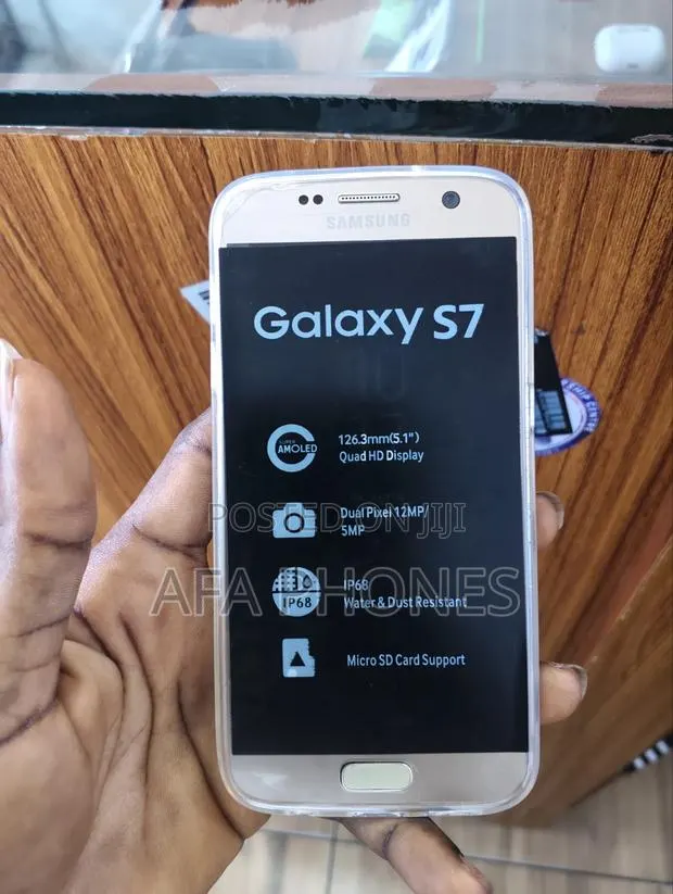 New Samsung Galaxy S7 32 GB Gold · Photo 1