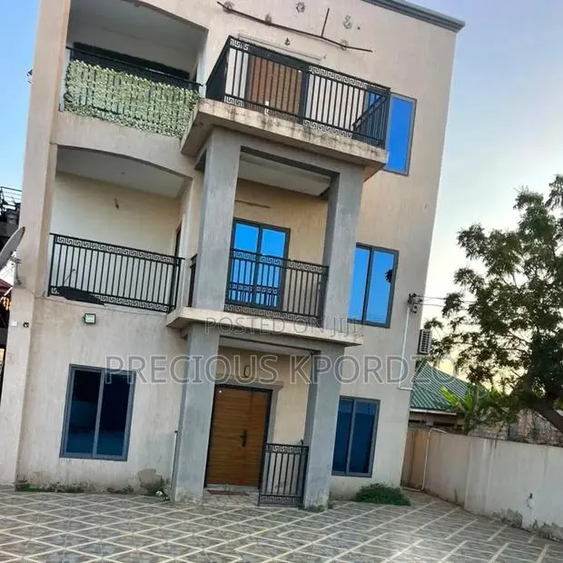 3bdrm Apartment in Adenta New Legon for rent · Photo 1