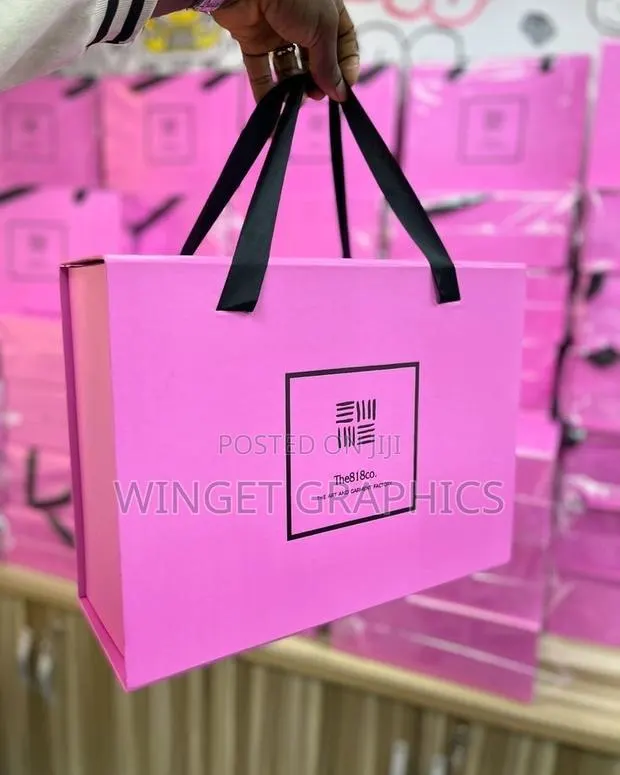 Custom Gift Box Printing & Branding · Photo 1