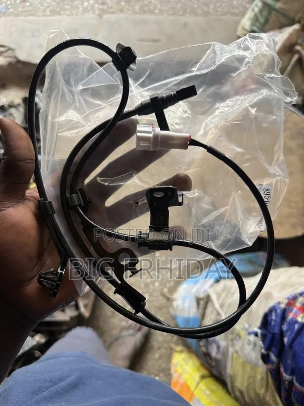 Toyota Yaris Vitz and Belts Front Abs Sensor · Photo 1
