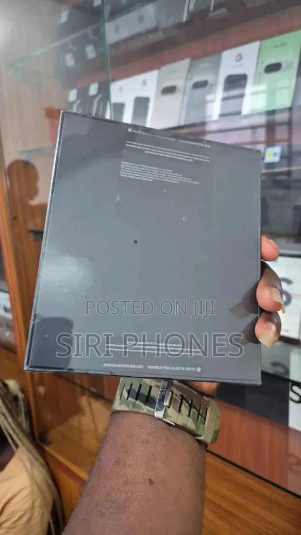 New Samsung Galaxy Z Fold6 256 GB Pink · Photo 1