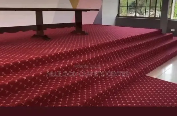 Thick Carpet For Church Pulpit And Altars · Photo 1