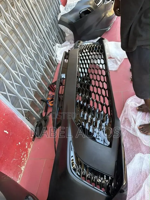 Camry 2023 Front Bumper Complete · Photo 1
