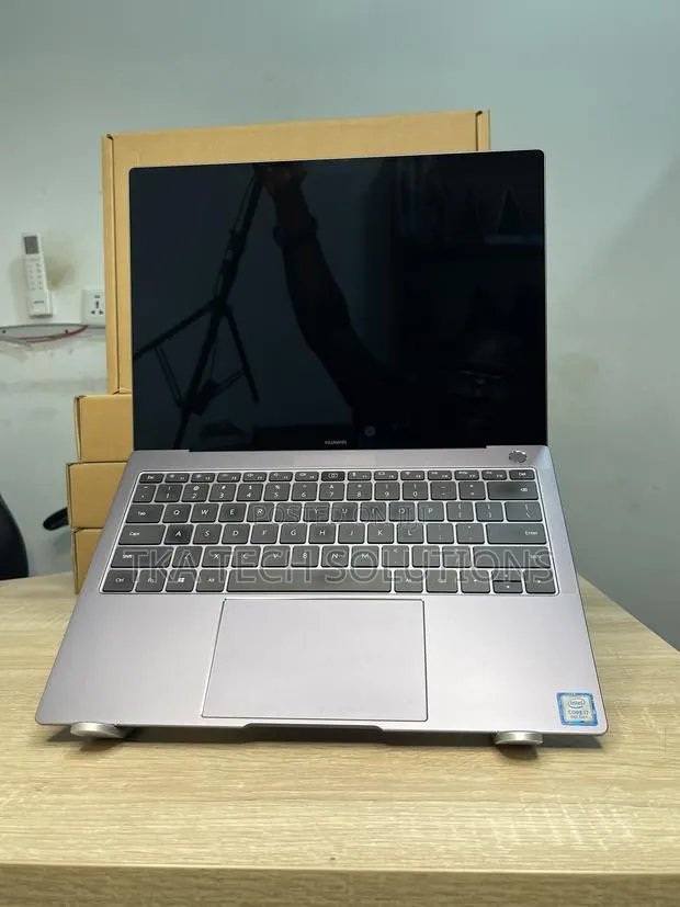 Laptop Huawei 16GB Intel Core i7 SSD 512GB · Photo 1