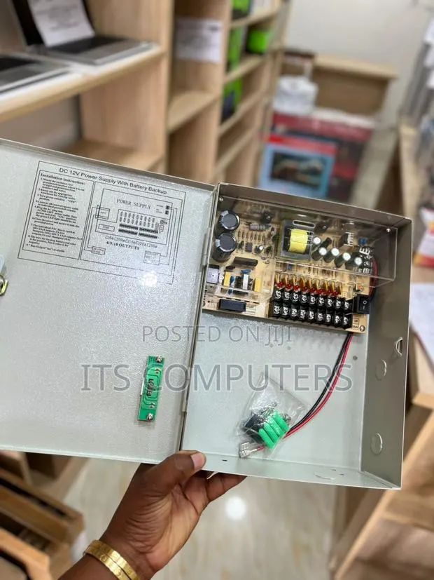 12v 15a 9way Power Supply/Back Up · Photo 1