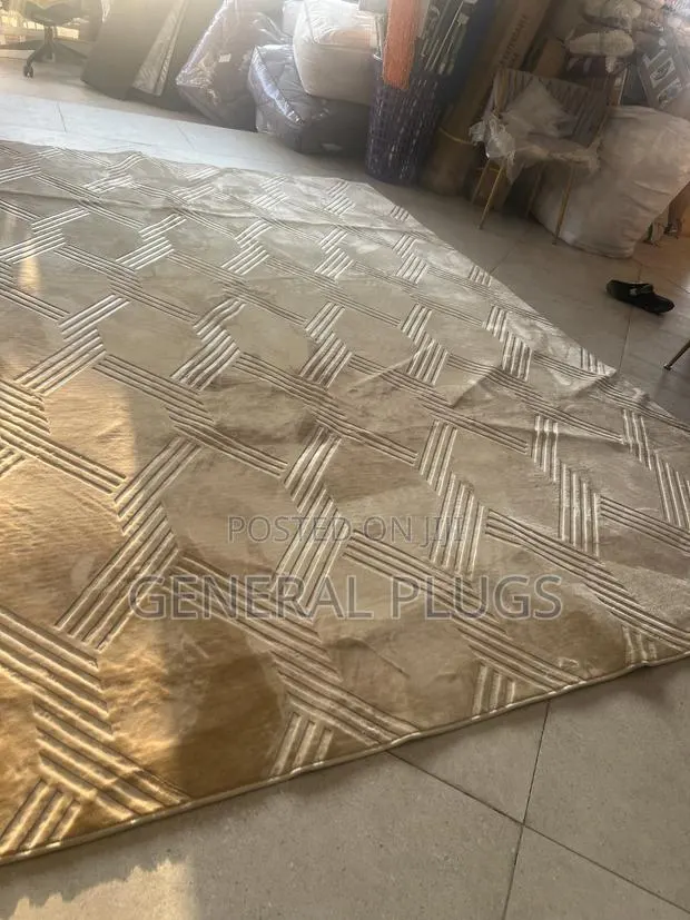 Ultimate Touch of Class ;Fluffy Fur Carpet Biggest Size (200x300) · Photo 1