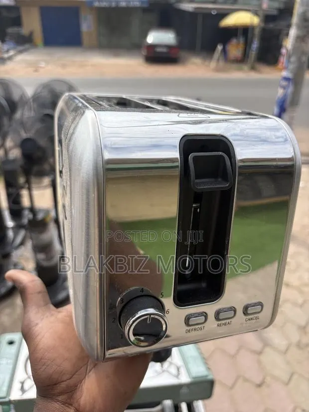 Bread Toaster · Photo 1