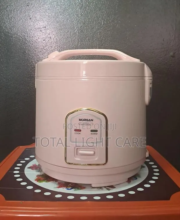 2.2 Liters Rice Cooker · Photo 1