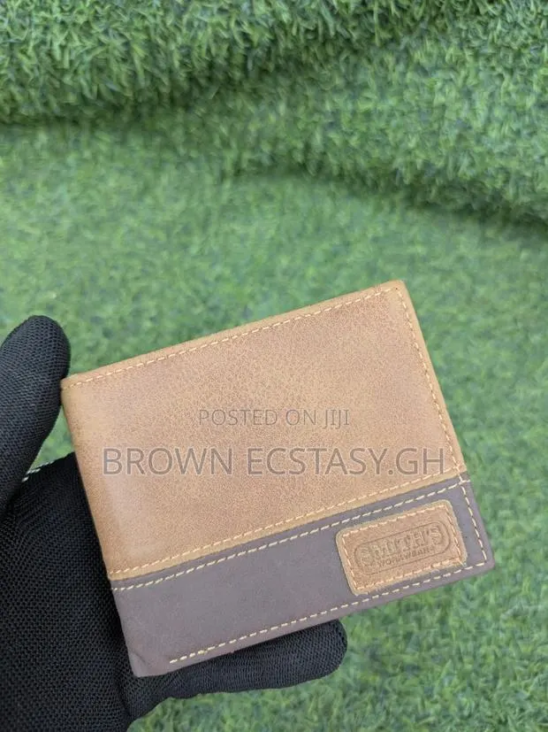 Smith's Brown Wallet (Uk Used) · Photo 1