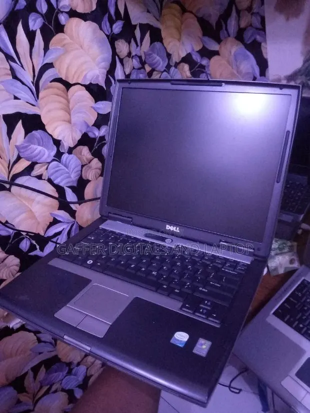 Laptop Dell Latitude 6430u 2GB Intel Core 2 Duo HDD 128GB · Photo 1