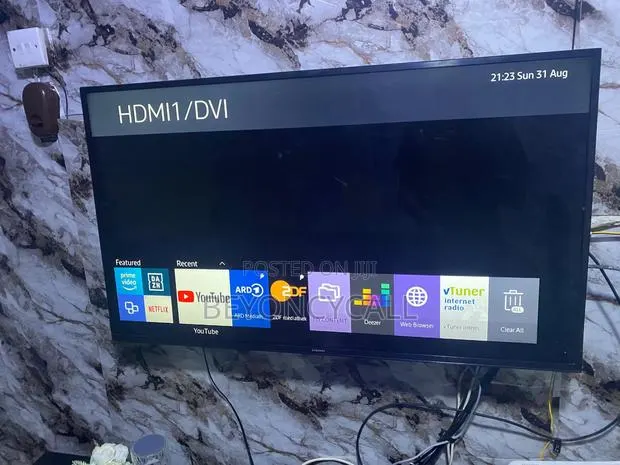 Neat Slightly Used Samsung 50 Inches Smart Tv for Sale at a Cool Price · Photo 1