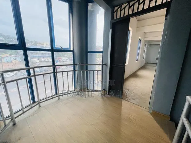 Four Shop Together for Rent at Weija · Photo 1