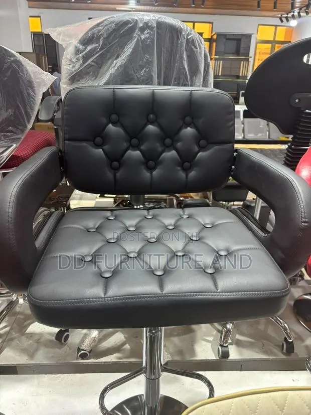 Leather Bar and Salon Chair · Photo 1