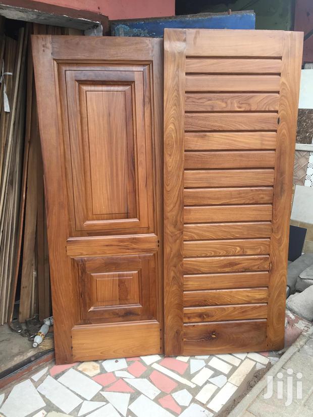 Wooden Doors · Photo 1