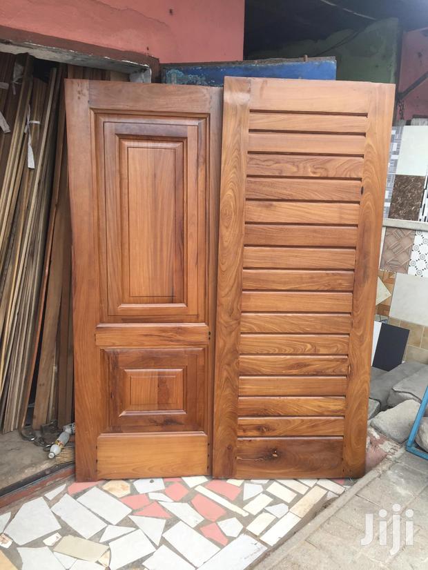 Wooden Doors · Photo 1