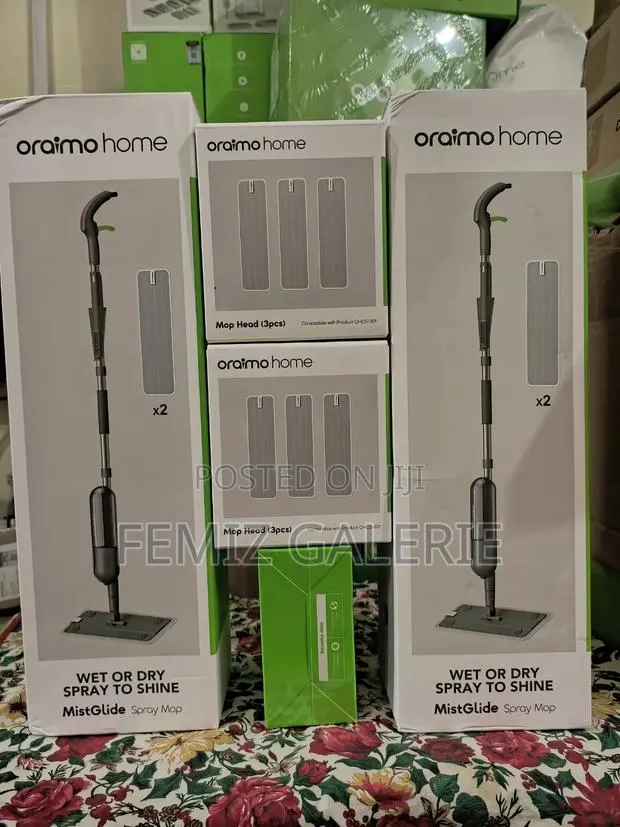 Oraimo Mistglide Spray Mop Plus 4pcs Replacement Mop Pads · Photo 1