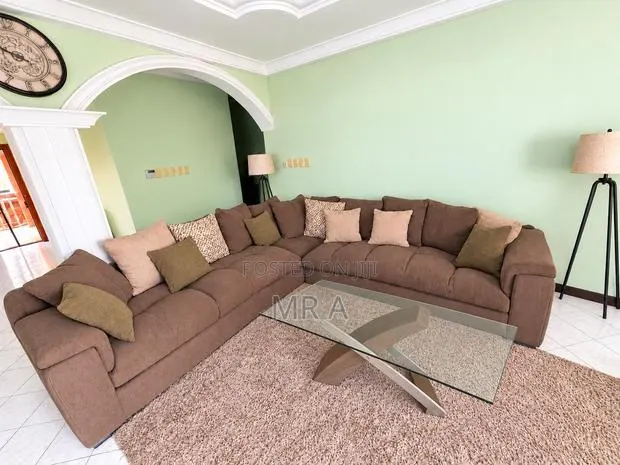 Living Room Set · Photo 1