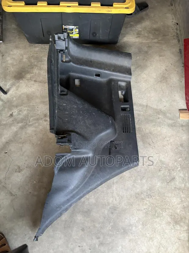 Honda CRV Side Boot Cover 2017 2018 2019 2020 2021 2022 · Photo 1