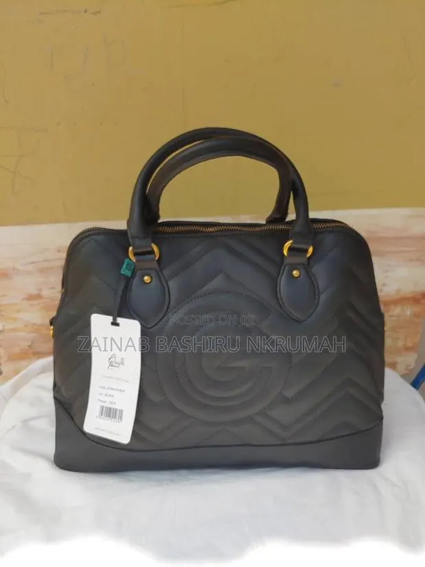 Ladies Bags · Photo 1
