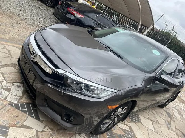 Honda Civic 2017 Gray · Photo 1