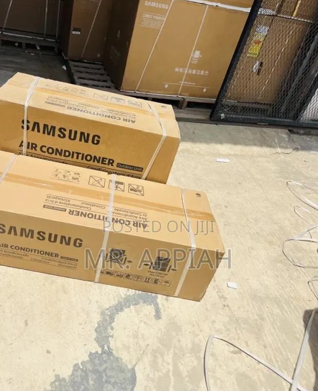 Lovely Design Samsung 2.0hp R410 Gas Ac(Remote Control) White · Photo 1