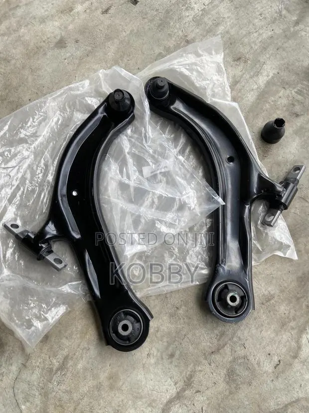 Nissan Sentra B17 2012-2013,2014,2015,2016,2018 Lower Arm /Control Arm · Photo 1