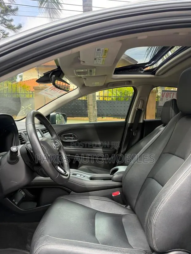 Honda HR-V EX 2022 Silver · Photo 1