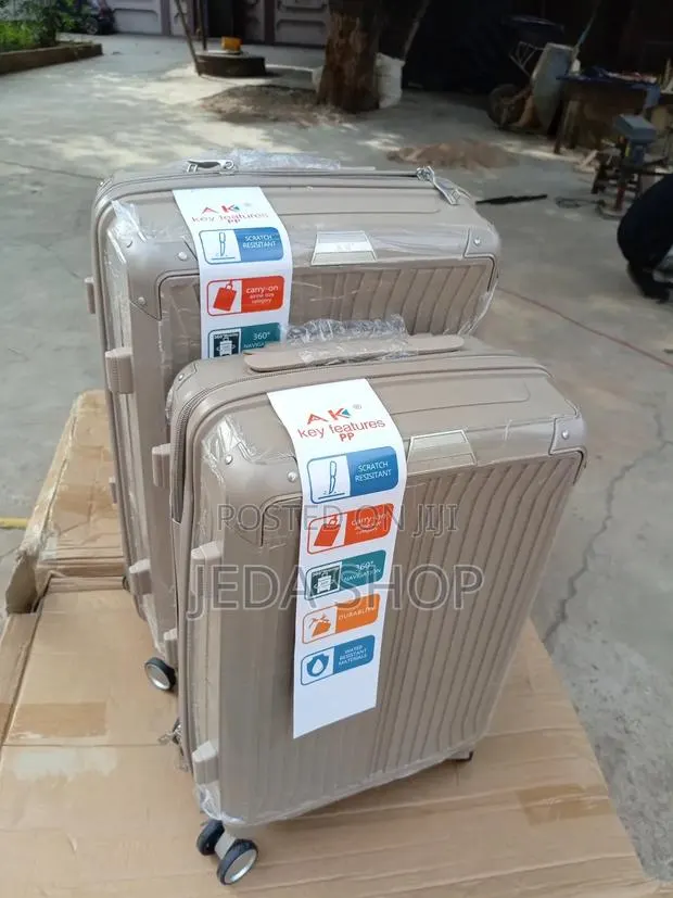 4 in 1 Anti Crack Traveling Bag · Photo 1