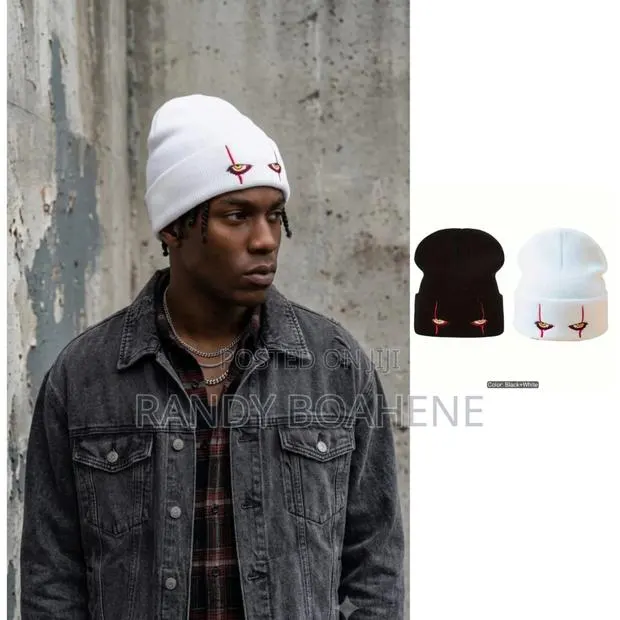 2 in 1 Pennywise Beanie · Photo 1